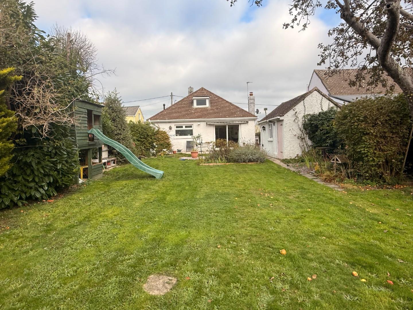 Clinton, Eagleswell Road, Boverton, Llantwit Major, Vale of Glamorgan, CF61 1UF